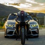 Teciomar Ábila explica como escolher entre carro ou moto para equilibrar economia, mobilidade e estilo de vida.