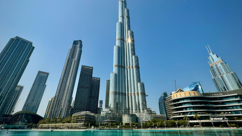 O mercado imobiliário em Dubai se destaca por inovação, infraestrutura moderna e forte valorização, destaca Alex Nabuco dos Santos.
