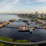 Manaus acompanha estabilização da cheia dos rios: o que muda para transporte, economia e rotina da população